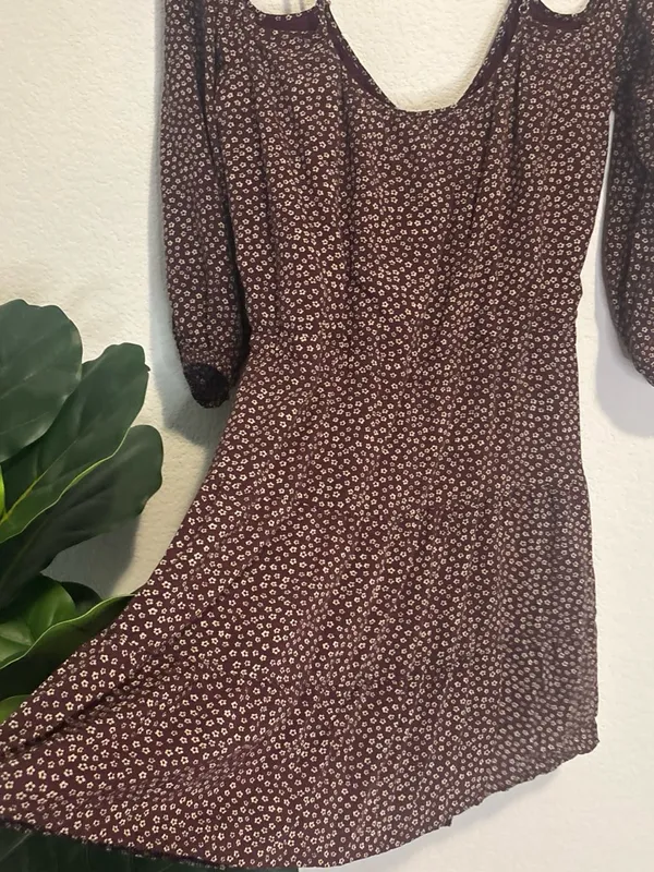 Paige of shoulder Long Sleeve Floral Mini Dress in dark purple - Image 7