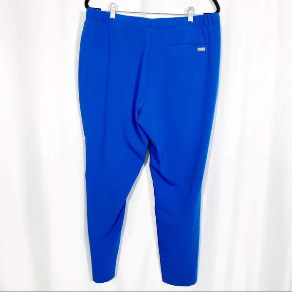 Figs Tonota Cropped Scrub Pants: Royal Blue - Image 2
