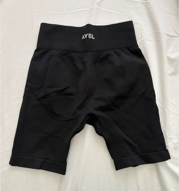 AYBL Black Motion Seamless Cycling Shorts - Image 2