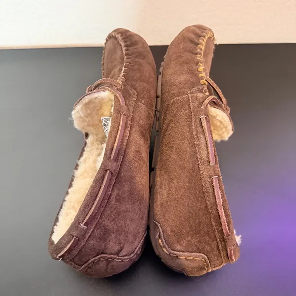 UGG Womens‎ Dakota Slippers Size 7 Brown Slip On Loungewear Shoes Cozy 5612 - Image 8