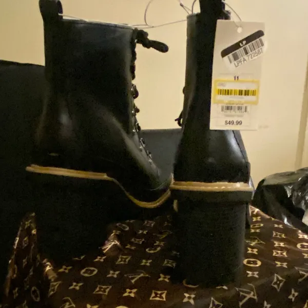 Lace up ,Block heeled boots Black Size 11 - Image 5
