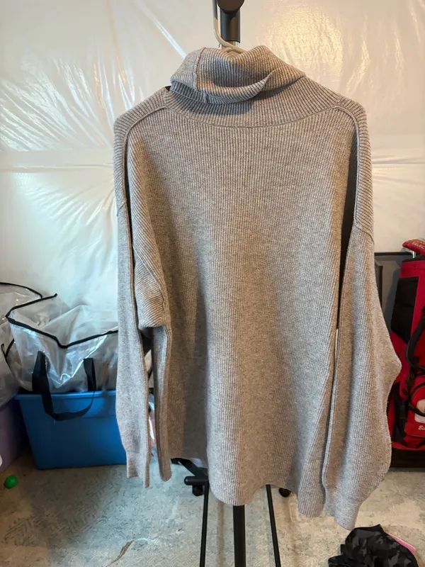 Free People Oversized Sweater Small Grey Pullover - Image 2