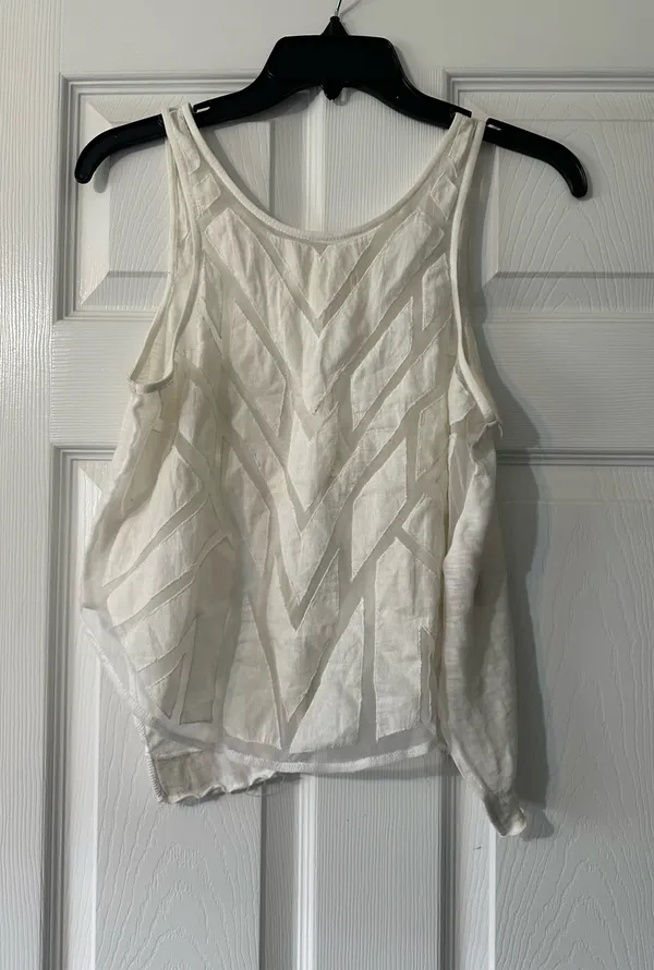 Free People ladies tank top is a size TP/XS. - Image 4