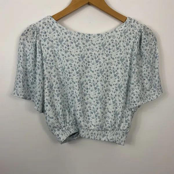 Abercrombie& Fitch Womens Cropped Knot Front Top Floral Print Short Sleeve M - Image 4
