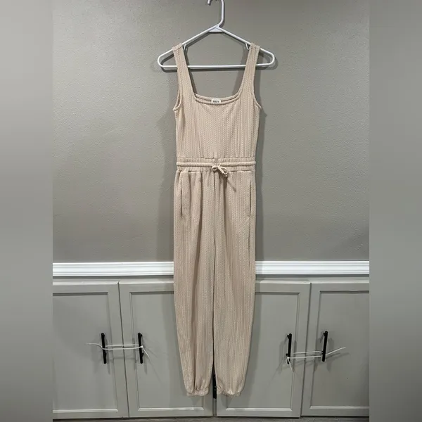 BKE Textured Knit Jumpsuit - Image 7