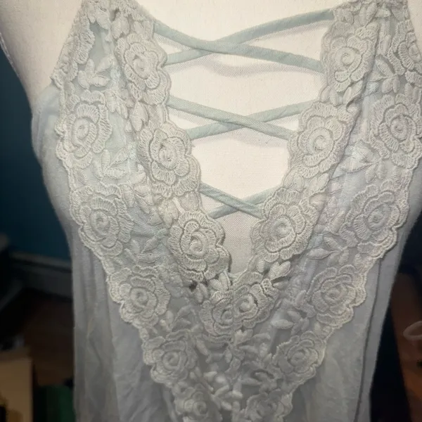 Lace front top  - Image 5