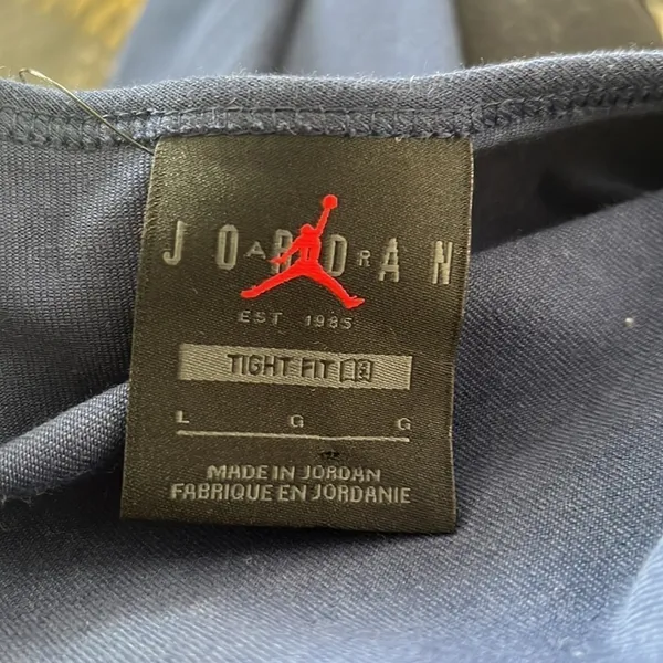 Jordan tight fit long sleeve crop top shirt - Image 3