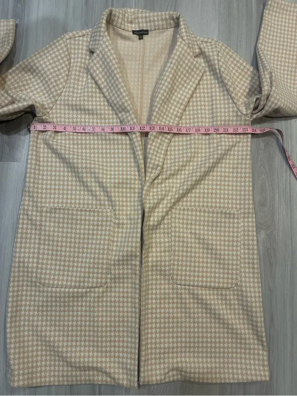 Shinestar Blazer in Cream and‎ Tan - Image 7