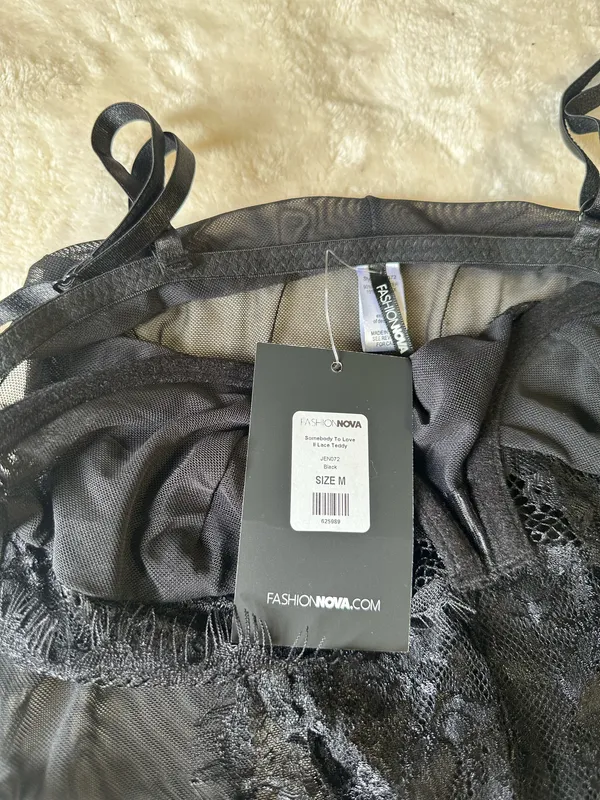 FashioNova Black lace lingerie - Image 3