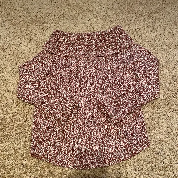Abercrombie Off the Shoulder Sweater - Image 6