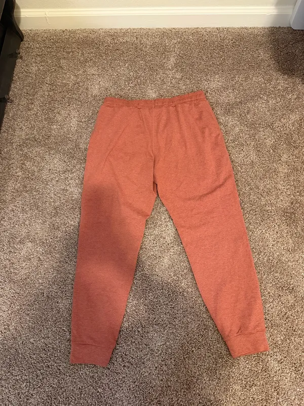 Vuori Performance Joggers - Image 6