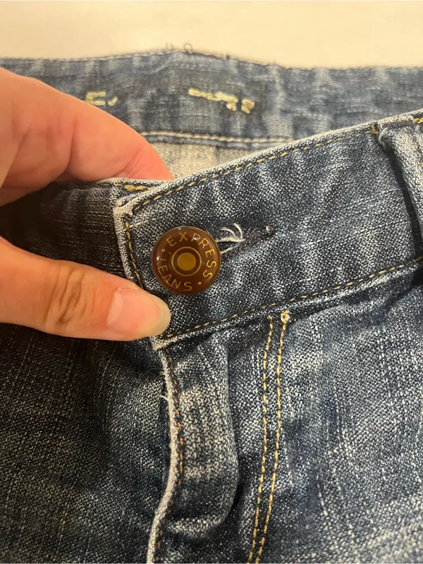 Express Straight Leg Jeans - Size 8R - Image 4