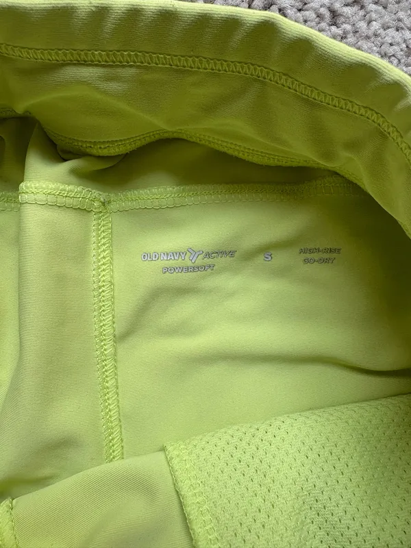 Old Navy Shorts Green - Image 2