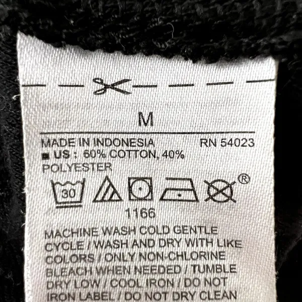 Old Navy Eyelet Black Short Sleeve Top - Image 8