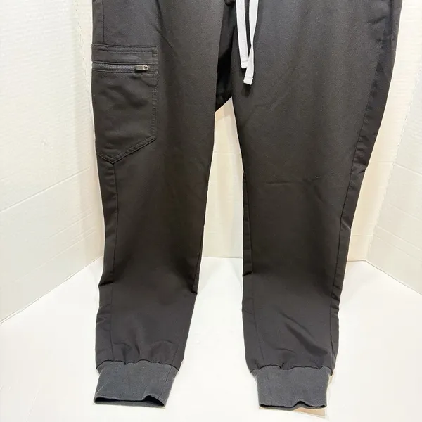 FIGS Technical Collection Zamora Pocket Scrub Pants In Black Size M Medical - Image 3