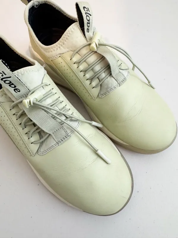 Clove Classic Sneakers Size 9 Limited Edition Sage Green Healthcare Nursing Shoe - Image 4