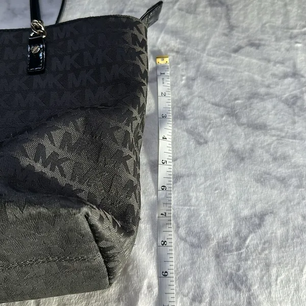MICHAEL KORS Jet Set Chain Tote - Image 11