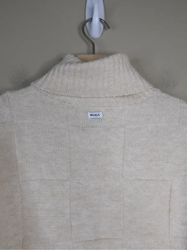 RVCA Women's M Cream Vineyard Turtleneck Boxy Knit Sweater in Oatmeal - Image 8