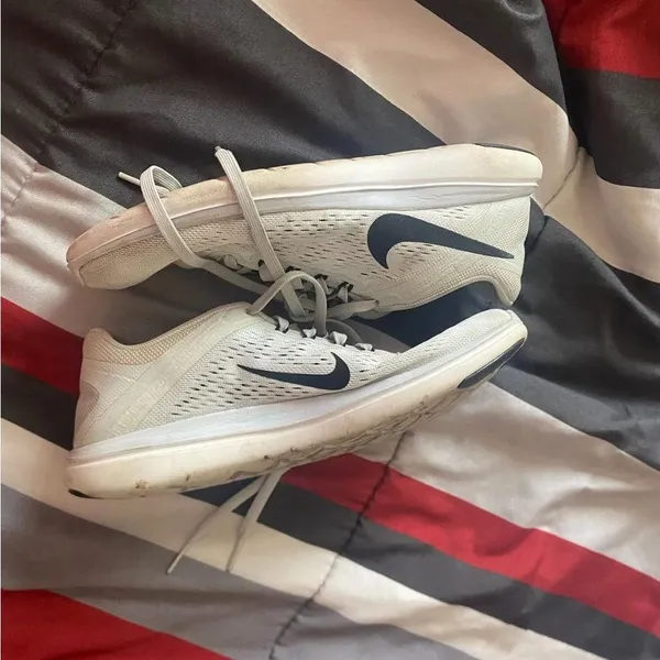 Nike Running Shoes - Image 2
