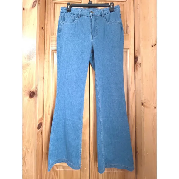 Halara Women's Petite L Flare Leg Jeans Light Wash Stretch Denim Pants - Image 3