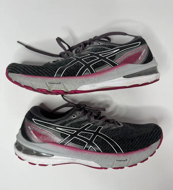 GT 2000 10 Running Shoes Size 8 - Image 6