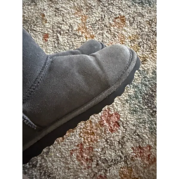 Bearpaw Emma Short Grey Suede Sheepskin Lining Winter Boots Womens 8 - Image 2