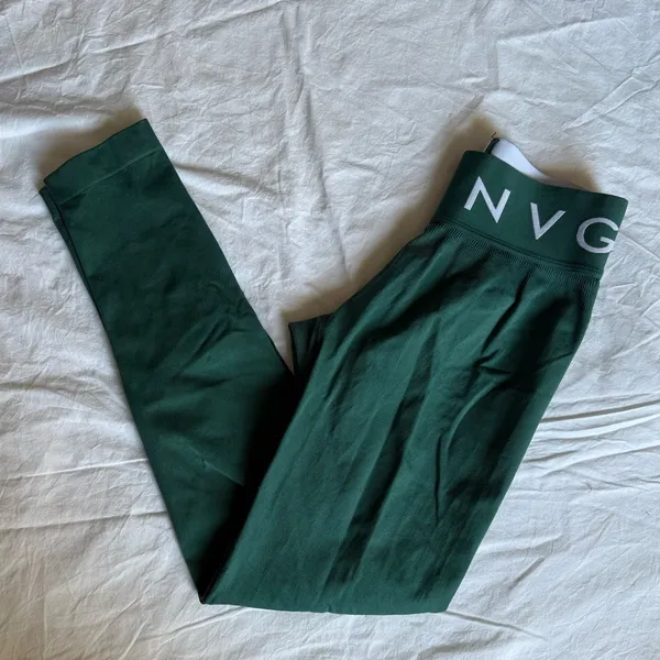NVGTN Emerald Green Sport Seamless Leggings Size Medium - Image 10
