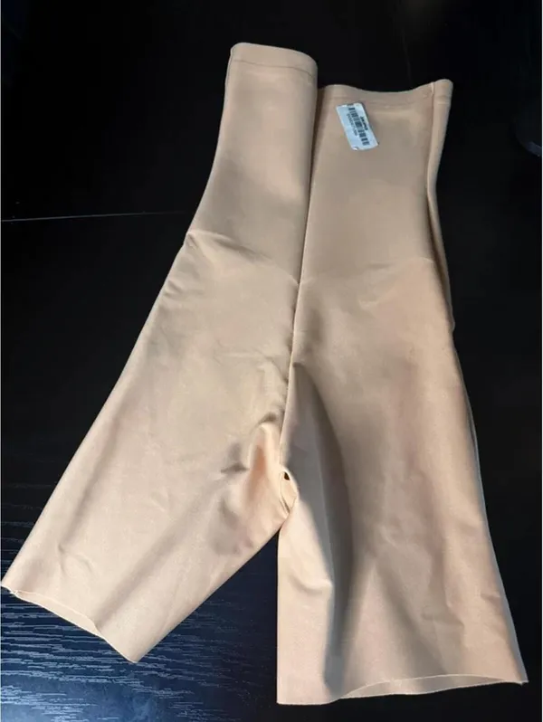 SKIMS Core Sculpt High Waisted Shorts Heavy Compression Nude XS NEW - Image 4