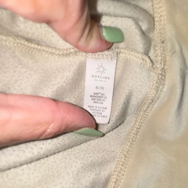 72‎ | OFFLINE by Aerie Velour Cropped Hoodie Oatmeal Womens XL Y2K Cozy - Image 4