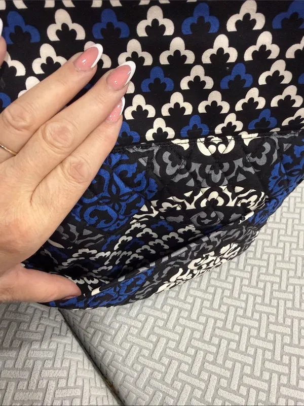 Vera Bradley Hipster Crossbody Canterbury Cobalt Tablet Bag w/Adjustable Strap - Image 4