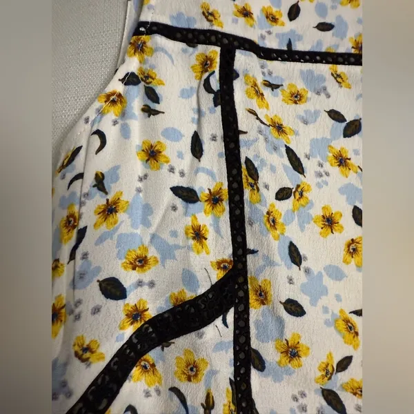 Zara White Black Lace Inset Blue and Yellow Floral Tank Top Blouse XS - Image 8
