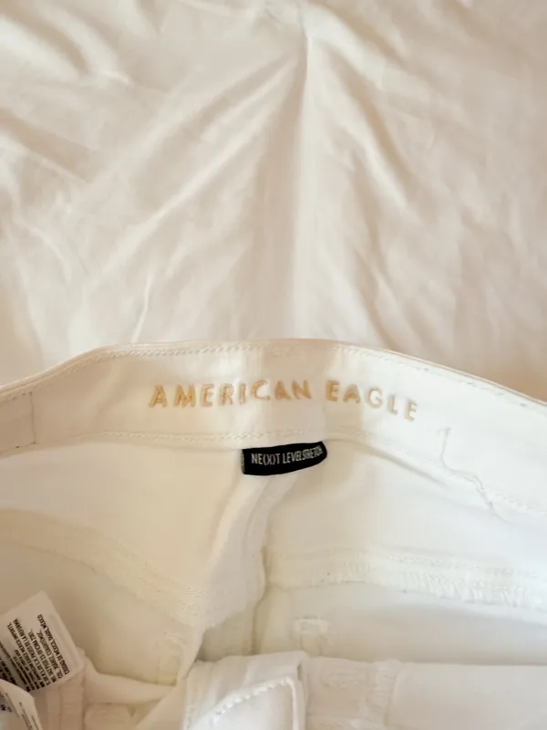 American Eagle Next Level White Distressed Hi-Rise Jeggings Size 2 Short - Image 4
