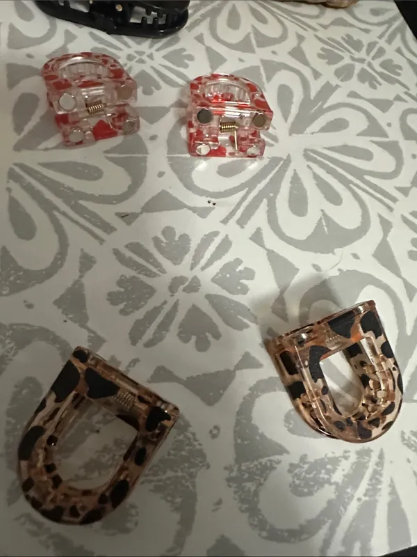 6 viral magnetic hair clips NWT - Image 3