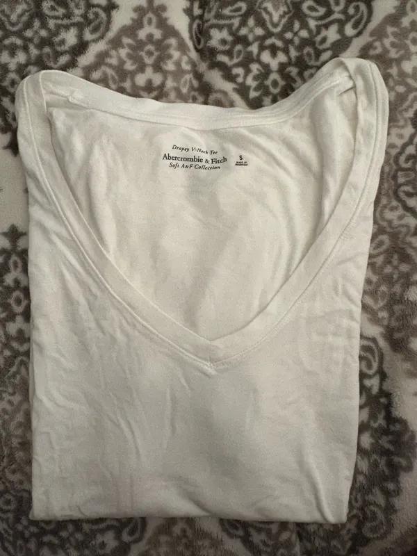 Abercrombie White Top - Image 2