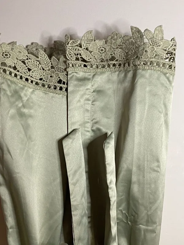 Handmade WOMENS Sage green Satin-Look Fabric short robe crochet lace detailed OSFM - Image 4