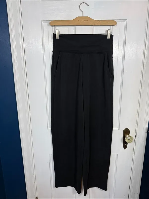 Athleta Seasoft Cozy Pant in Black #533653 W2551 Sz S - Image 5