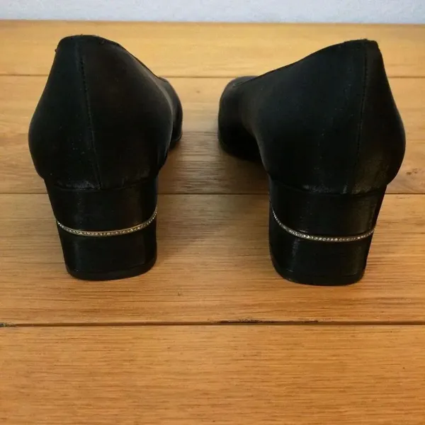 Salvatore Ferragamo black satin block heel pumps with rhinestone accent details - Image 7