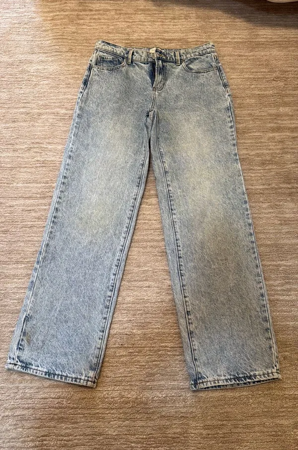 PacSun Jordyn Low-Rise Straight Jeans Light Indigo Acid Wash - Image 3