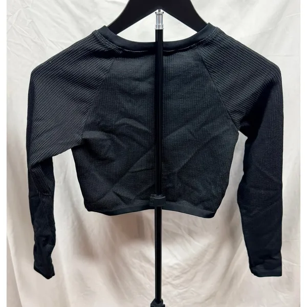 Offline by Aerie Seamless Waffle Long Sleeve Crop Active Top in Black XS - Image 6