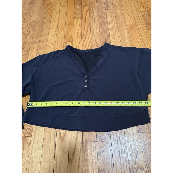 Alo Yoga Micro Waffle Pleasant Cropped Henley in Black - Image 6