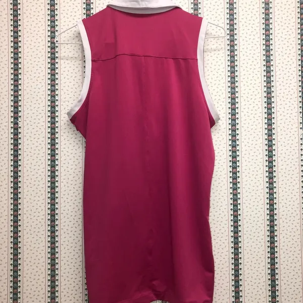 Reebok Small Pink Comfy Workout Top - Image 6