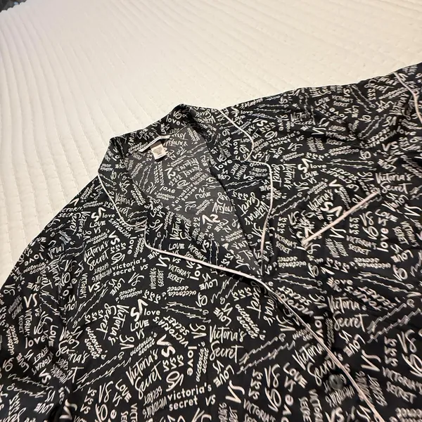 Victoria’s Secret PJ Pajama Button Up Shirt Top Sz L Large Black & Pink - Image 4