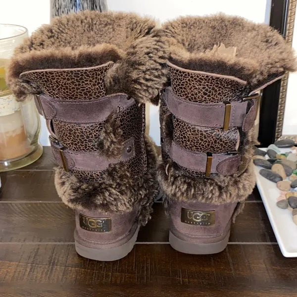 Rare!! UGG Skylah Brown Bomber Leather Faux Fur Boots Size 6 - Image 7