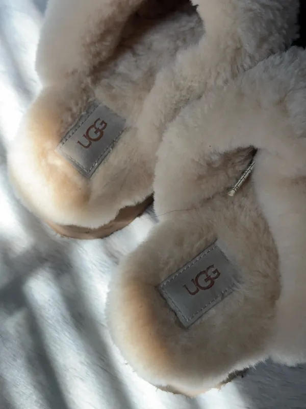UGG Women’s Slippers - Image 4