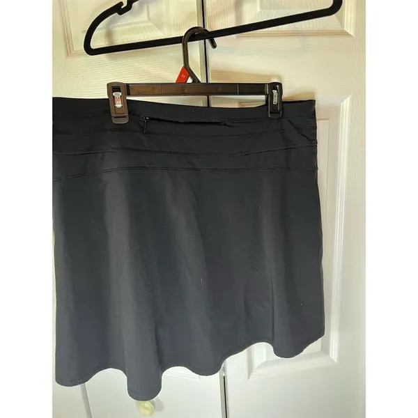 Athleta Women's All Day Skort Black Size 14 Athletic Skirt with Pockets - Image 3
