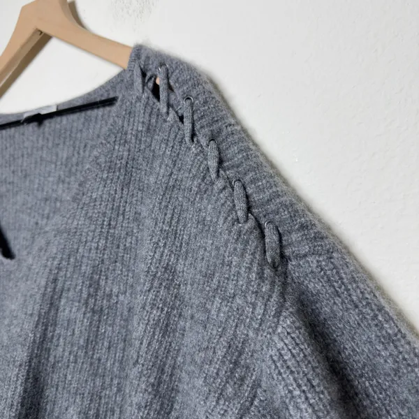 Neiman Marcus Womens 100% Cashmere Sweater XL Gray Lace‎ Up Shoulder V-Neck - Image 2