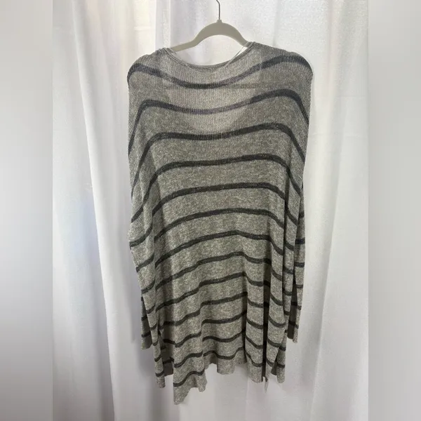 Free People Gray Striped Oversized Tunic Sweater Small EUC‎ - Image 5