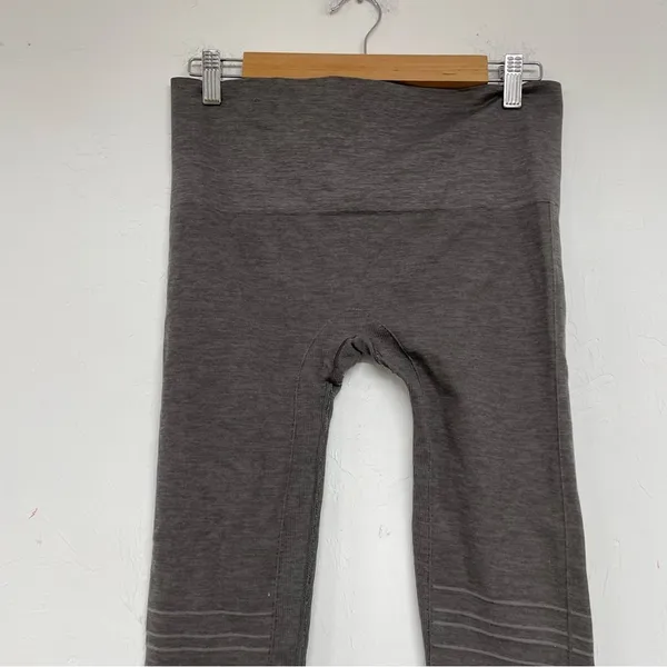 Blanqi Maternity Grey Ribbed Moto Lowrise Full Length Womens Leggings Womens M - Image 3