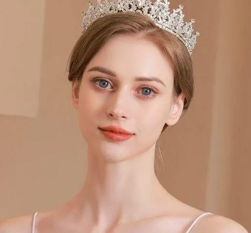 Kamirola Royal Crystal Tiara for Queens and Princesses, Bridal Crown - Image 2