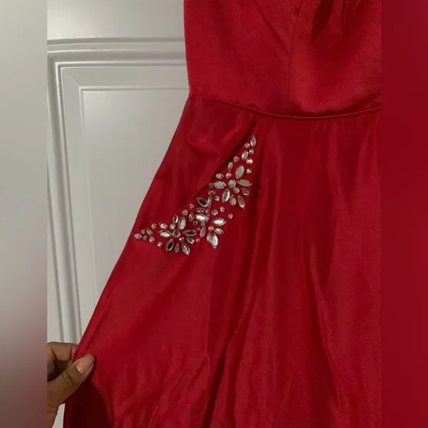 Say Yes To The Prom Chic Scarlet Off-Shoulder size 1 - Image 5